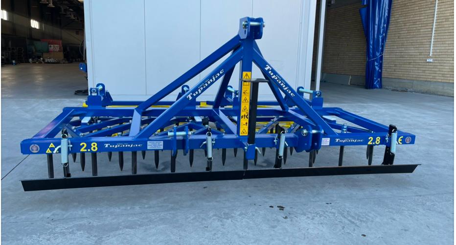 Semi-heavy harrow 2.8 m working width with double rotors